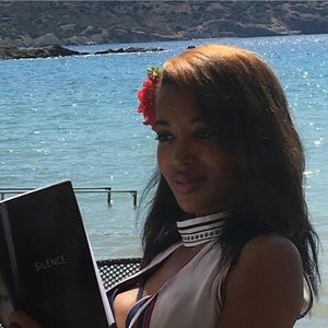 Meet your Posher, Robyn